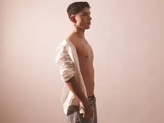 PatrickGivera toy camshow show