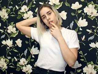 AlbaCurvy recorded videos online