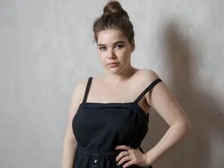 AmaliaJade show nude videos