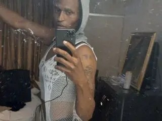 CarolineBates private ass cunt