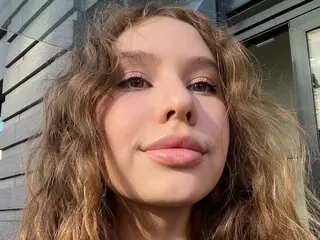 ElaKarg naked livesex cam