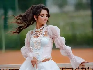 MaveCarter recorded livejasmine toy