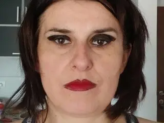 SweetMila lj pussy shows